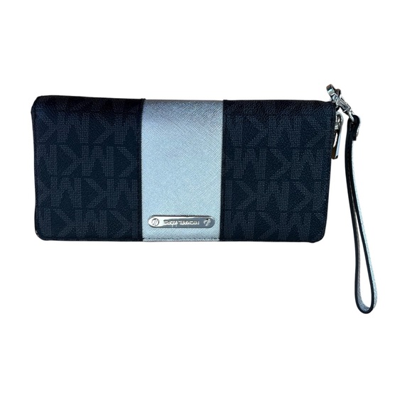 Michael Kors Center Stripe Continental Leather Wallet Wristlet Black Silver - Picture 1 of 6